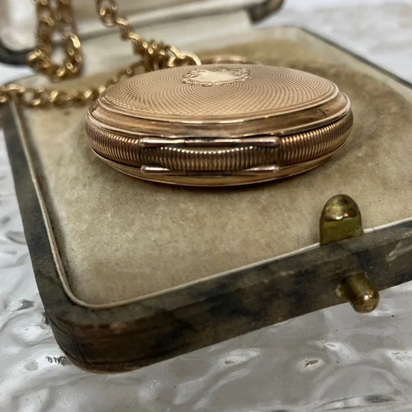 Porte & Markle Gold Pocket Watch with Chain - Picture 5 of 12